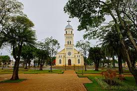 Comparação de Custos de Construção: Taquarituba x Dois Córregos