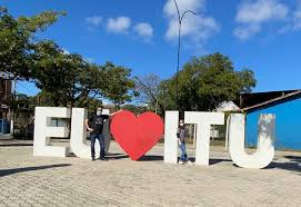 🌊 Palhoça x 🕰️ Itu: Onde sua vida encontra o equilíbrio entre tradição e transformação?