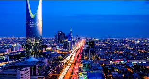 Construindo em Climas Contrastantes: Rio de Janeiro vs. Riade (Arábia Saudita)