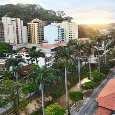 Ubá x 🌵 Patos: Indústria e tradição mineira ou comércio forte no sertão?