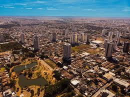 Comparação de Preços de Materiais e Mão de Obra: Campinas (SP) vs. Anápolis (GO)