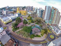 🌄 Manhuaçu x 🌳 Pato Branco: Tradição mineira na Zona da Mata ou polo tecnológico do Paraná?
